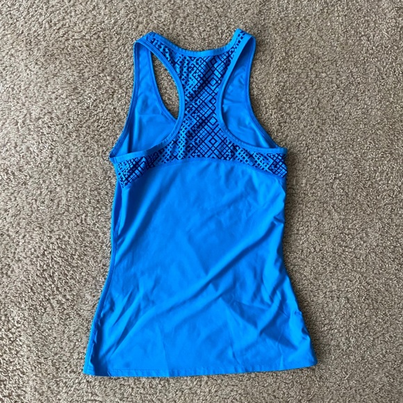 Under Armour Tank Top - Picture 3 of 3